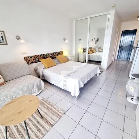 Luxury Ocean View Playa Roca 科斯塔特吉塞